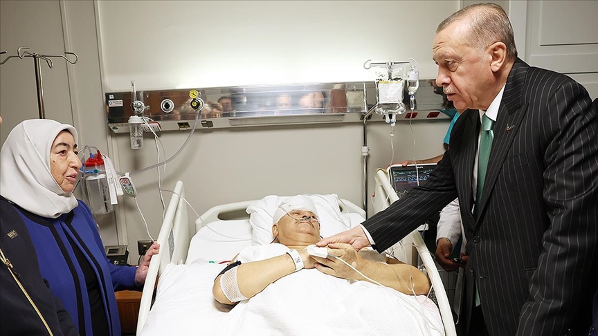 Binali Yıldırım ameliyat oldu! Erdoğan'ın ricasıyla ameliyatı o doktor yaptı