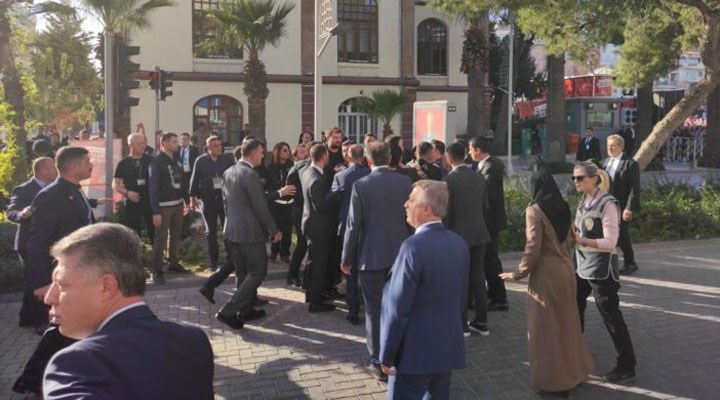 İttifak ortakları birbirine girdi! AKP'li ve MHP'liler Bahçeli'nin mitinginde kavga etti
