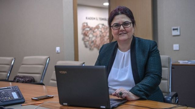 Aile Bakanlığı'ndan samanlıkta iğne aratan konut desteği şartı! 18 yaşından küçük en az 3 çocuğu olan, eşi vefat etmiş kaç kişi var?