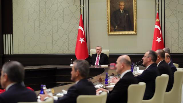 Erdoğan cumhurbaşkanı adayı olmazsa kim olsun? O anketten çıkan sonuca şaşıracaksınız!