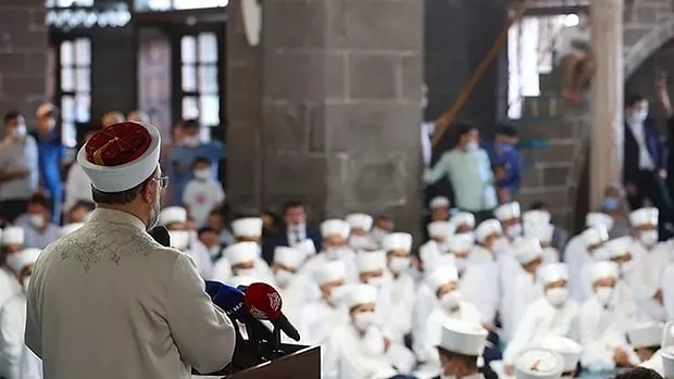 Diyanet Akademisi için dev bütçe