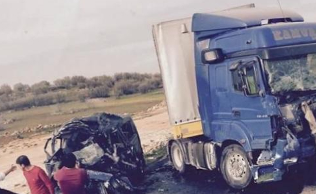 Mardin'de acı kaza: Anne ve oğlu hayatını kaybetti 12 kişi yaralandı