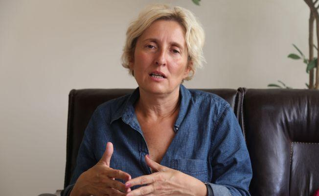 Melda Onur, depreme ilişkin 'yılan hikâyesi'ni canlı yayında anlattı
