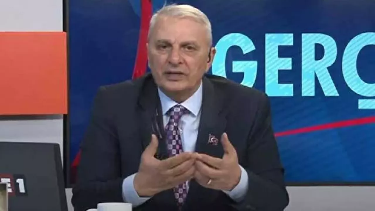 Can Ataklı, 'Türkiye Yüzyılı' davetine katılacak muhalif gazetecilere ateş püskürdü: "Dangalak mısınız, salak mısınız?"