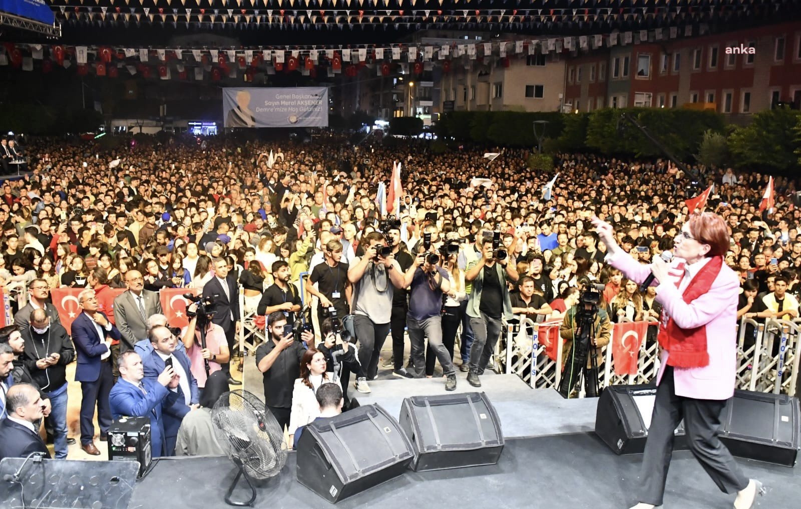Akşener'den adaylık açıklaması