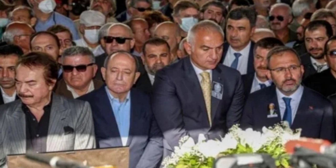 Halit Kıvanç'ın oğlundan cenaze tepkisi: "Orhan Gencebay bunlardan biri..."