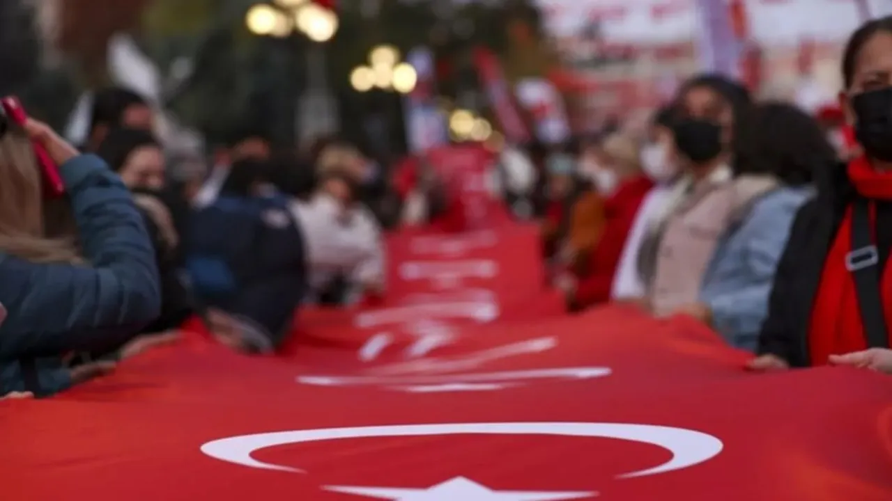 29 Ekim Cumhuriyet Bayramı tüm yurtta coşkuyla kutlanıyor