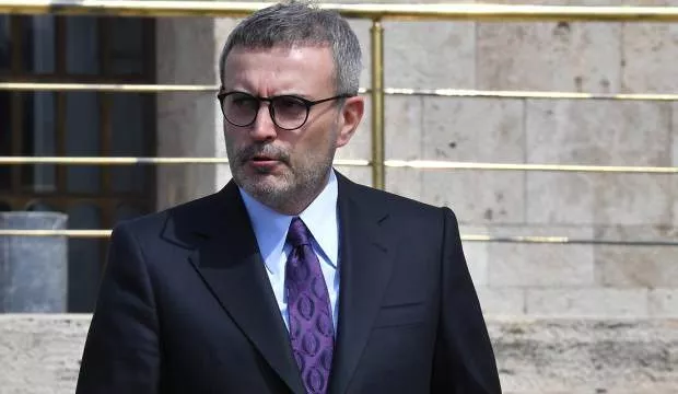 Cumhuriyet'i hedef alan sözleriyle tepki çekmişti! Mahir Ünal, Cumhuriyet Bayramı'nı kutladı