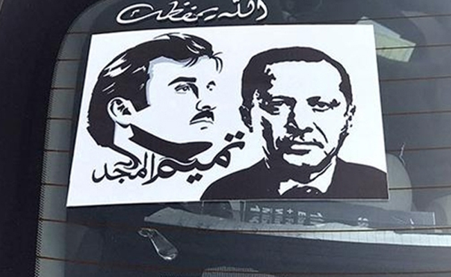 Katar'da Erdoğan posterlerine yoğun ilgi