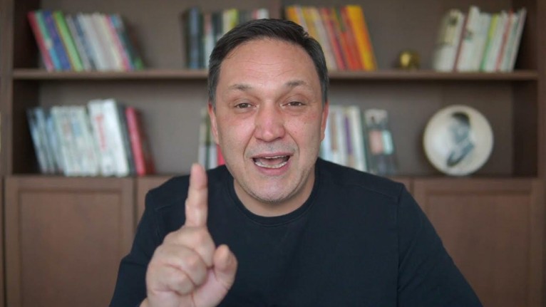 Selçuk Geçer'den ev ve araba fiyatları için olay tahmin! Biri uçacak, biri çakılacak!