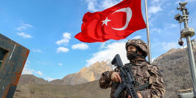 Tezkere geçti... Mehmetçik, 1 yıl daha o ülkede kalacak!