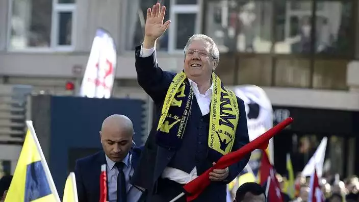 Aziz Yıldırım yeni yaşını kutluyor