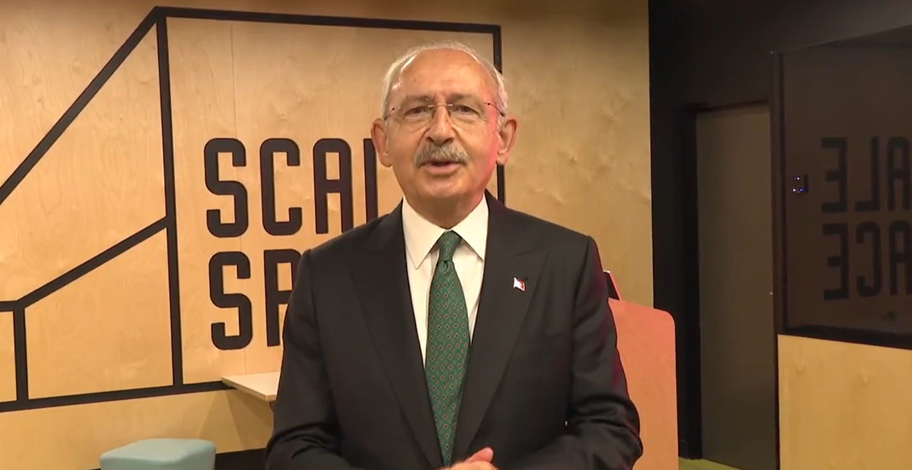 Kemal Kılıçdaroğlu, İngiltere'den seslendi: "Gençler merhaba!"