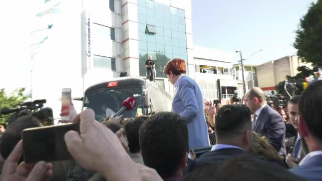 Akşener'den Adana Kozan'da EYT mesajı: "Çok az kaldı, altı ay, yedi ay, sekiz ay…"