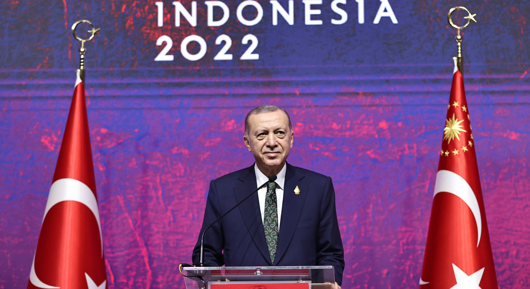 Erdoğan'dan Polonya'da kriz yaratan füzeyle ilgili açıklama: "Rusya'nın 'Bizimle bu işin alakası yoktur' demesi önemli"