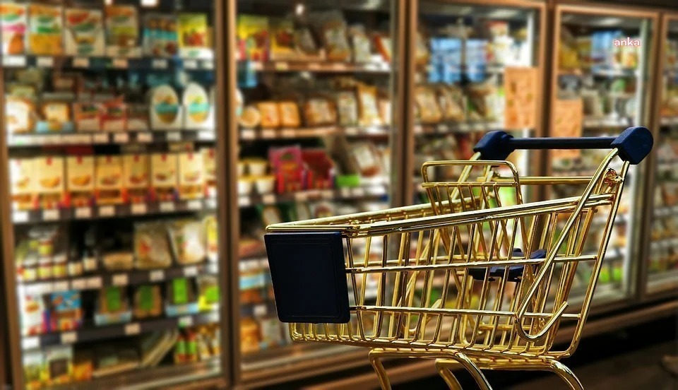 Ticaret Bakanlığı'ndan fahiş fiyat ve stokçulara ceza!