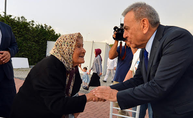  Kocaoğlu'ndan deprem mesajları