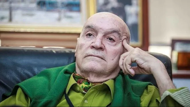 Gazeteci Hıncal Uluç hayatını kaybetti! Hıncal Uluç neden öldü? Hıncal Uluç nereli? İşte Hıncal Uluç'un hayatı