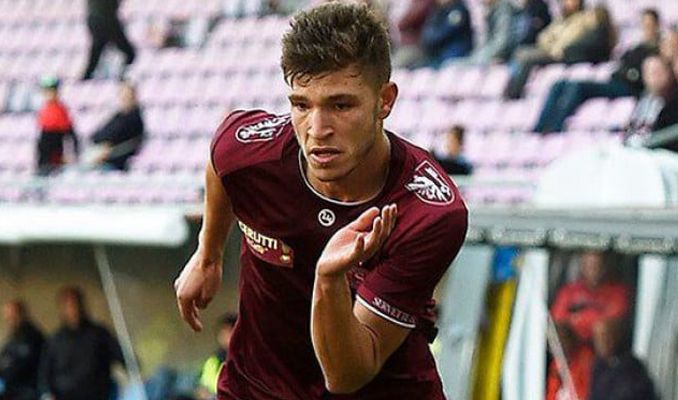 Herkes şokta! Milli futbolcu intihar etti