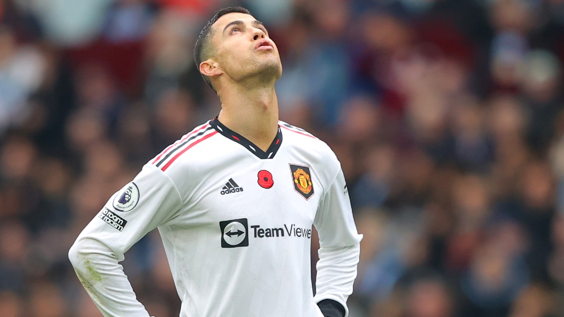 Cristiano Ronaldo, Manchester United'tan ayrıldı! Ronaldo hangi takımda top koşturacak?