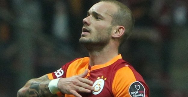 Wesley Sneijder, Galatasaray'ın yöneticilerini bombaladı!