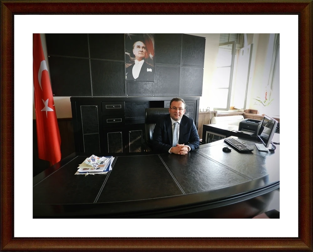 Taksim'e kısıtlama getiren Beyoğlu Kaymakamı Mustafa Demirelli kimdir?