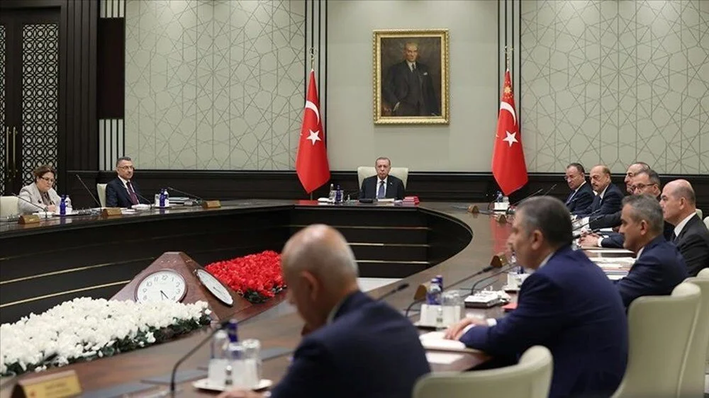Kabine bugün toplanıyor! Masada EYT ve Sözleşmeli personele kadro var