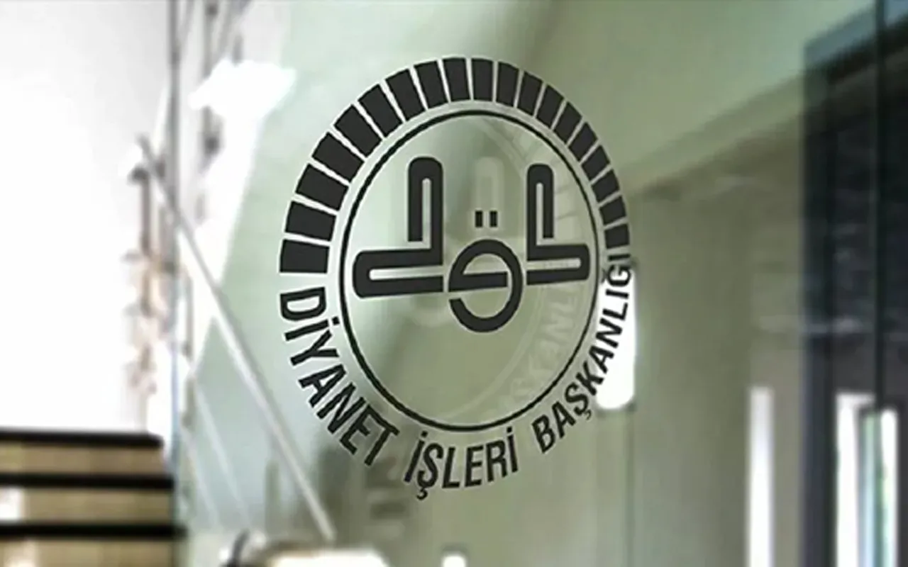 Cumhuriyet Bayramı 30 Ekim olarak yazılmıştı: Diyanet'in o takvimlere ödediği para dudak uçuklattı