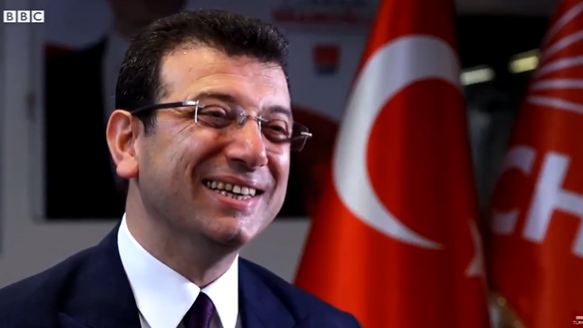 Ekrem İmamoğlu "Cumhurbaşkanımız olacak mısınız?" sorusuna cevap verdi! Daha önce İngilizce yanıt vermişti! Bu kez de Türkçe söyledi...