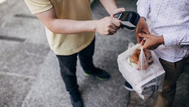 Restoranların 'su siparişli' oyunu ortaya çıktı: Yemek siparişinden puan kapmak için...