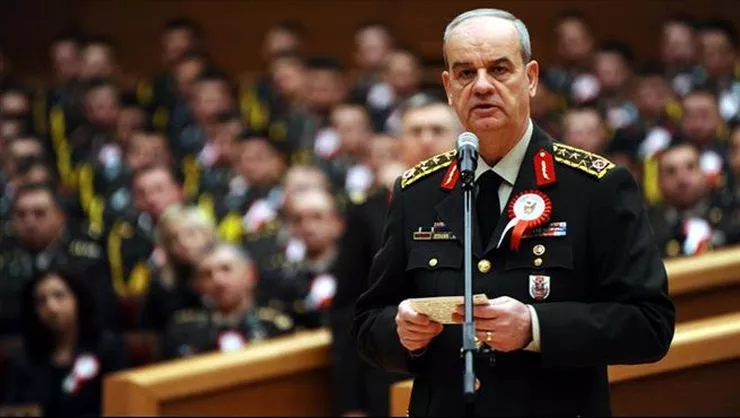26. Genelkurmay Başkanı İlker Başbuğ üniversitede ders vermeye başladı