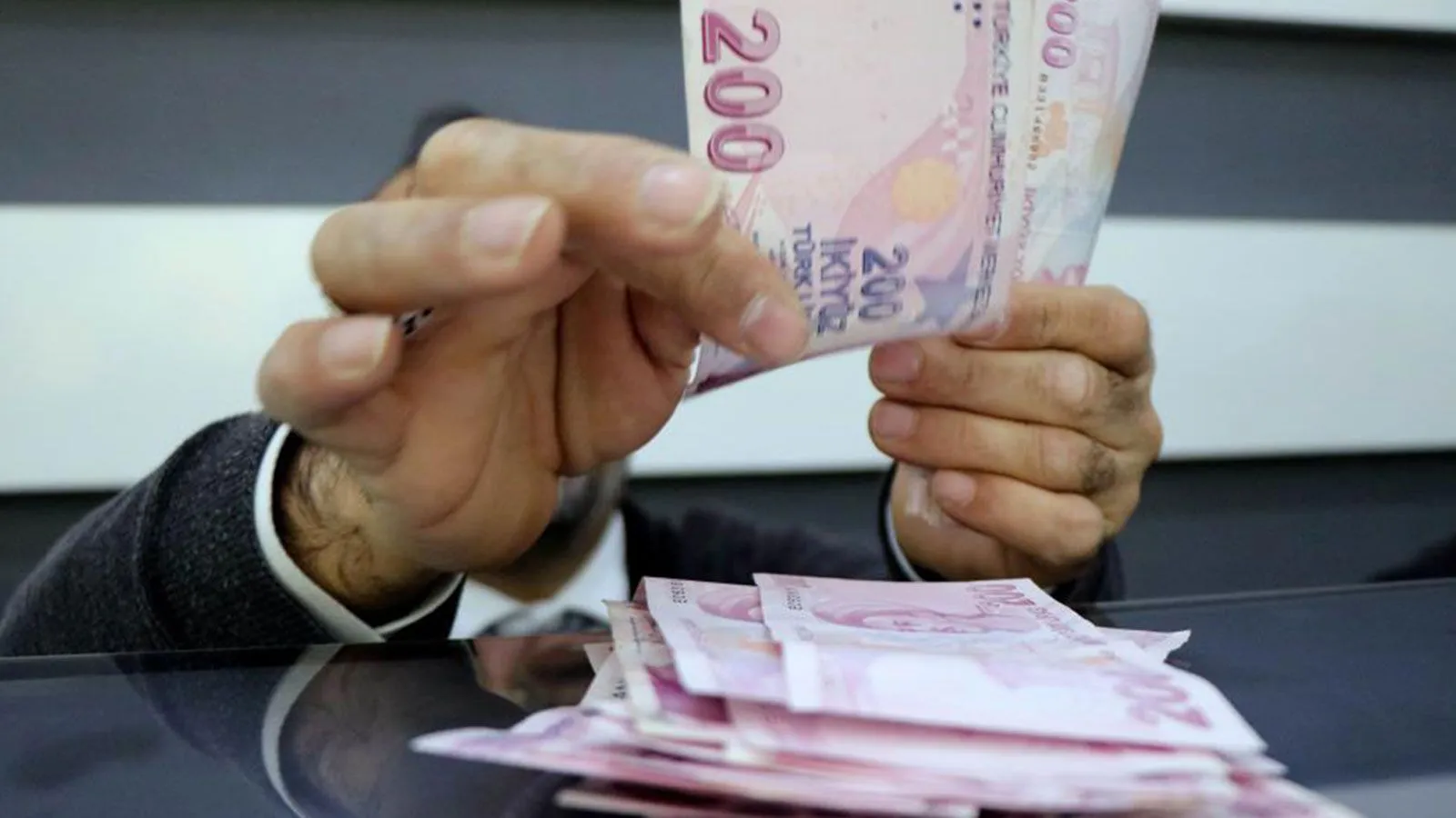 DİSK asgari ücret talebini açıkladı: Asgari ücrete yüzde 140 zam talebi