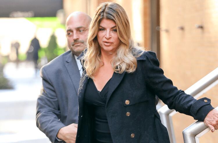 Ünlü oyuncu Kirstie Alley hayatını kaybetti