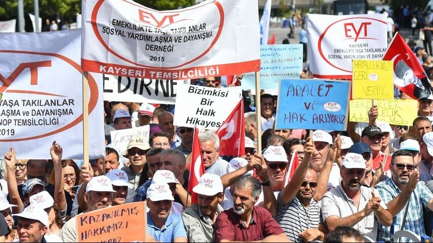 EYT düzenlemesi Meclis'te! Bakan Bilgin'den açıklama.. Emeklilikte Yaşa Takılanlar'da yaş sınırı şartı olacak mı?