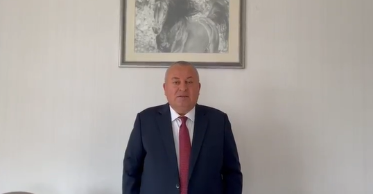 Cemal Enginyurt "milletimize hayırlı olsun" diyerek paylaştı