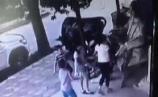 Atatürk Heykeli başında duygusal anlar...