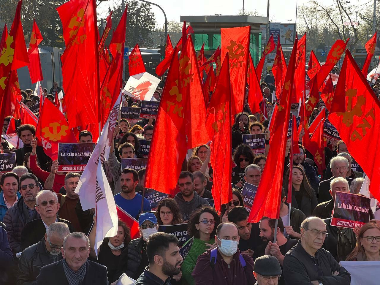 Tarikatlara karşı eyleme saldırı girişimi