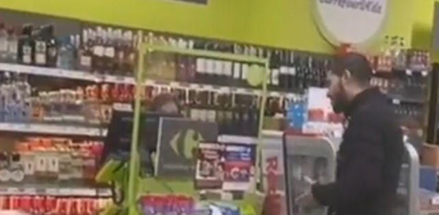 Esenyurt'ta yine provokasyon! Markete girdi, kadın çalışana "başın açık, ne gerek var" dedi