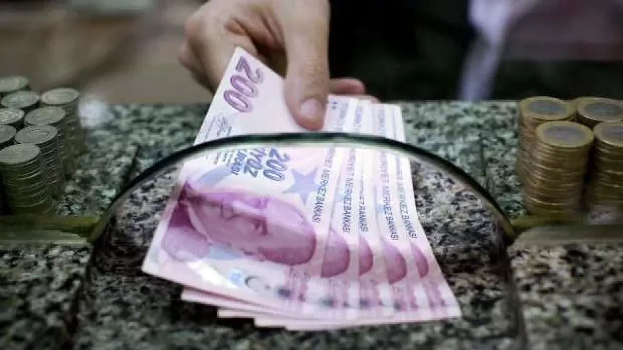 Türk-İş'in 9 bin TL'lik teklifi sonrası asgari ücrette tahminler değişti
