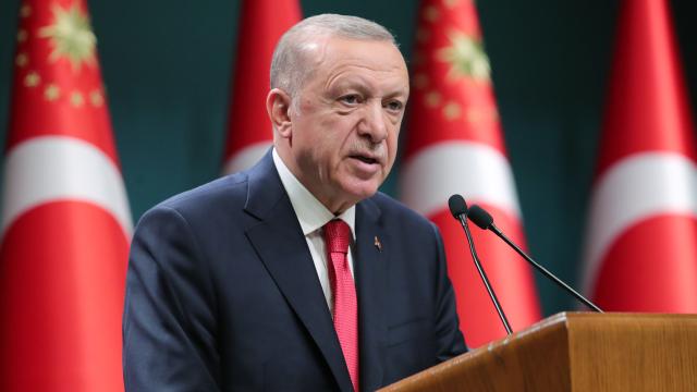 Erdoğan'dan asgari ücret açıklaması: "Yarın açıklayacağız"