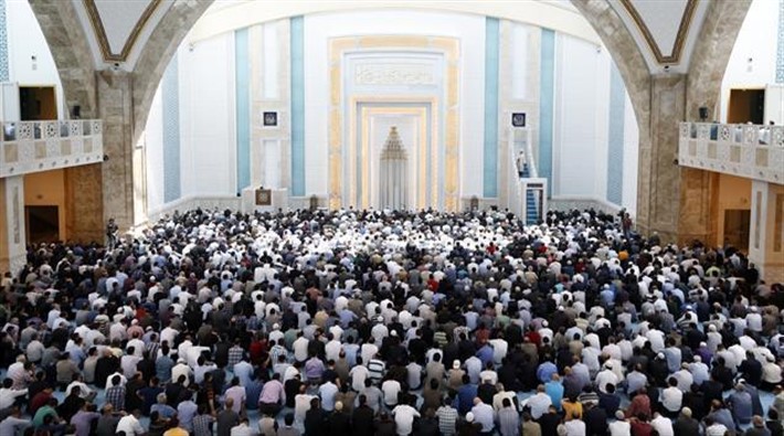 Diyanet'ten yılbaşı ve milli piyango hutbesi