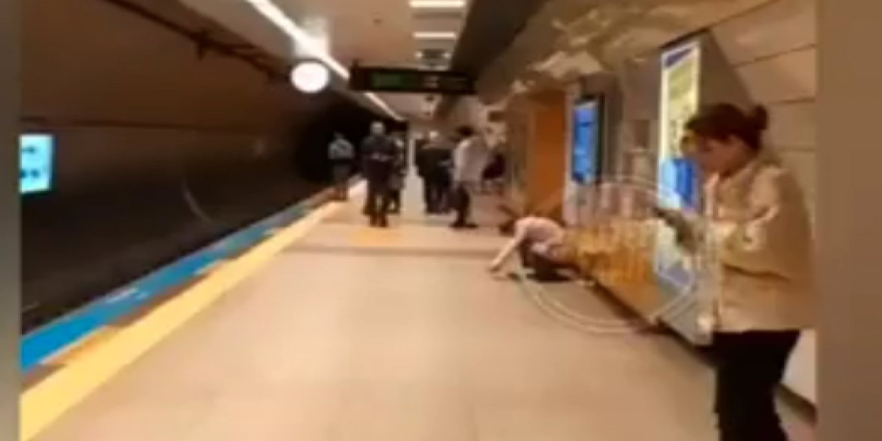 İstanbul metrosunda herkesin içinde büyük tuvaletini yaptı