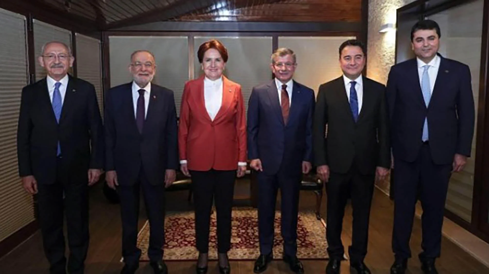 Altılı masa sağ gösterip sol vuracak! Öyle bir adaylık iddiası ortaya atıldı ki yer yerinden oynayacak