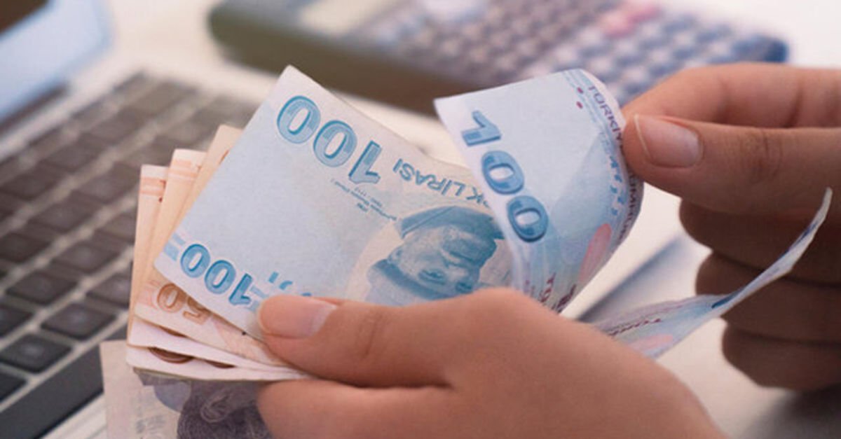 Ünlü ekonomistten memur ve emekli maaşları için zam tahmini