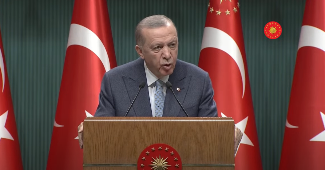 Beştepe'deki kritik toplantı sona erdi.. Erdoğan'dan EYT açıklaması!