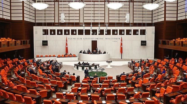 Doğum izni ve askerlik borçlanmasına af getirilmesi için kanun teklifi