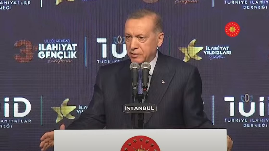 Erdoğan'dan muhalefete "başörtüsü" ve "anayasa" çağrısı