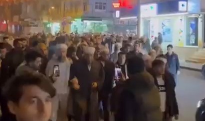 İsmailağa cemaatinden yılbaşı yürüyüşü: "Takkeli sakallı cübbeli genç ordumuzla sokaklardaydık"