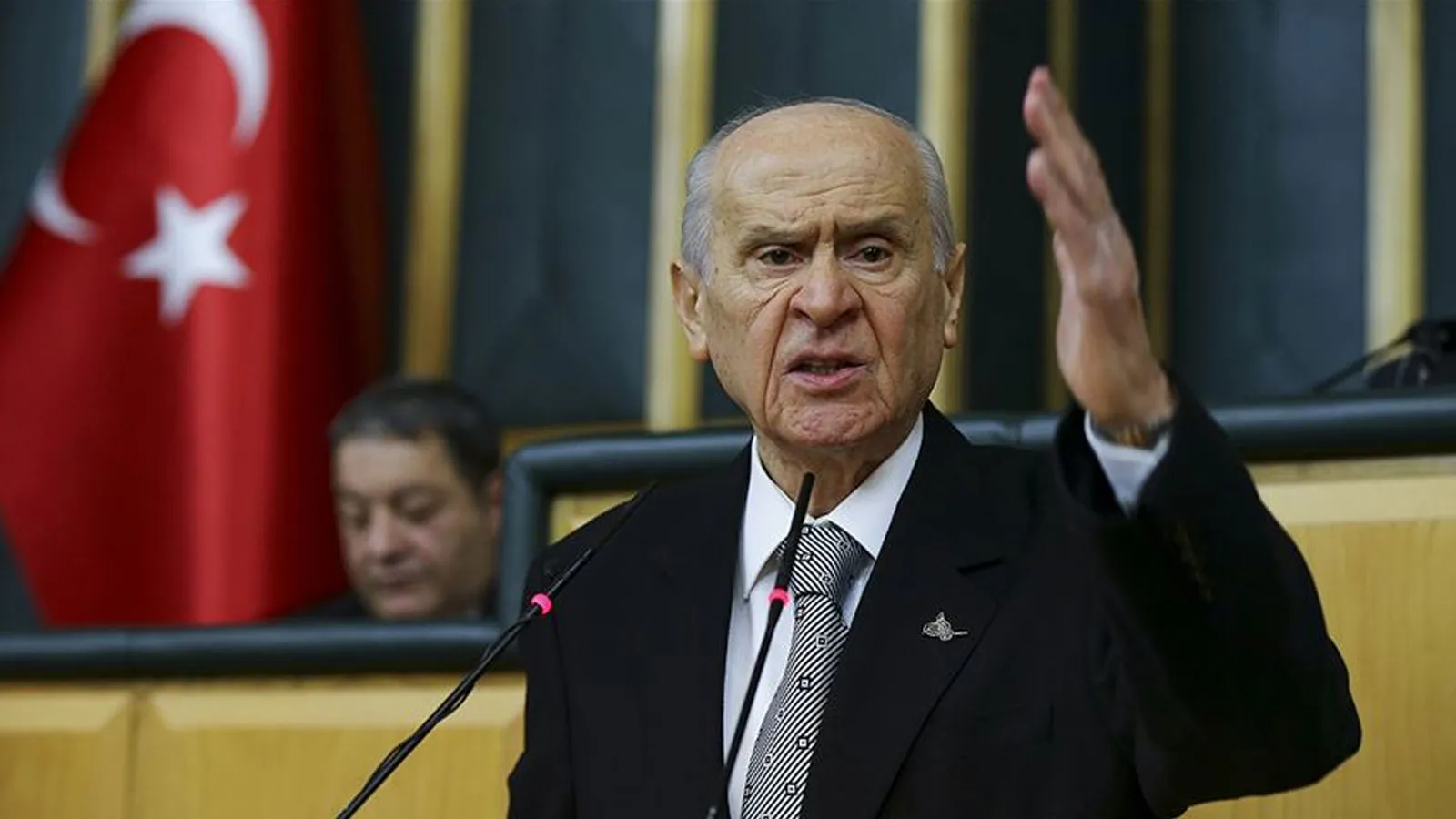 Bahçeli'den grup toplantısında 'erken seçim' açıklaması: "Biz ikisine de varız"