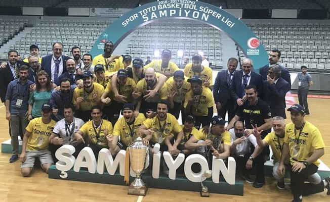 Fenerbahçe üst üste 2. kez şampiyon!